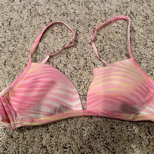 VS Pink Wireless Plunge Bra 34A